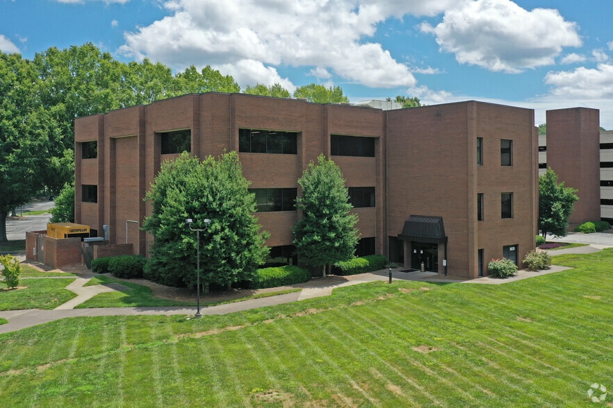 5635 Hanes Mill Rd, Winston-Salem, NC for lease - Building Photo - Image 2 of 4