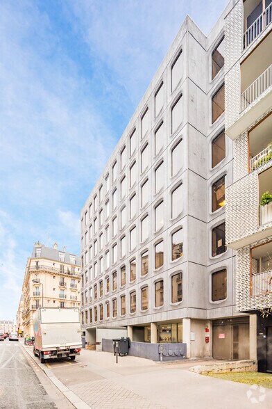 64 Rue Du Dessous Des Berges, Paris for lease - Building Photo - Image 2 of 14