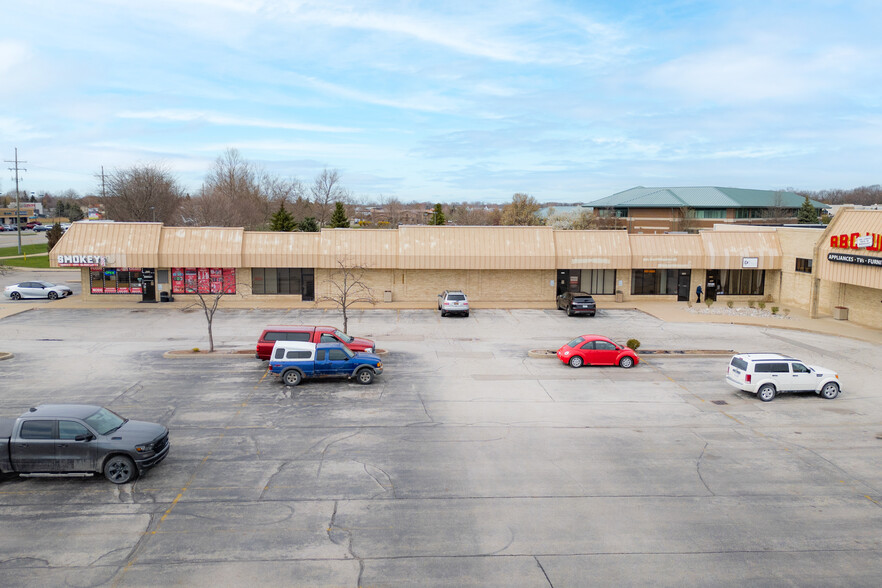 4130-4146 24th Ave, Fort Gratiot, MI for lease - Building Photo - Image 3 of 12