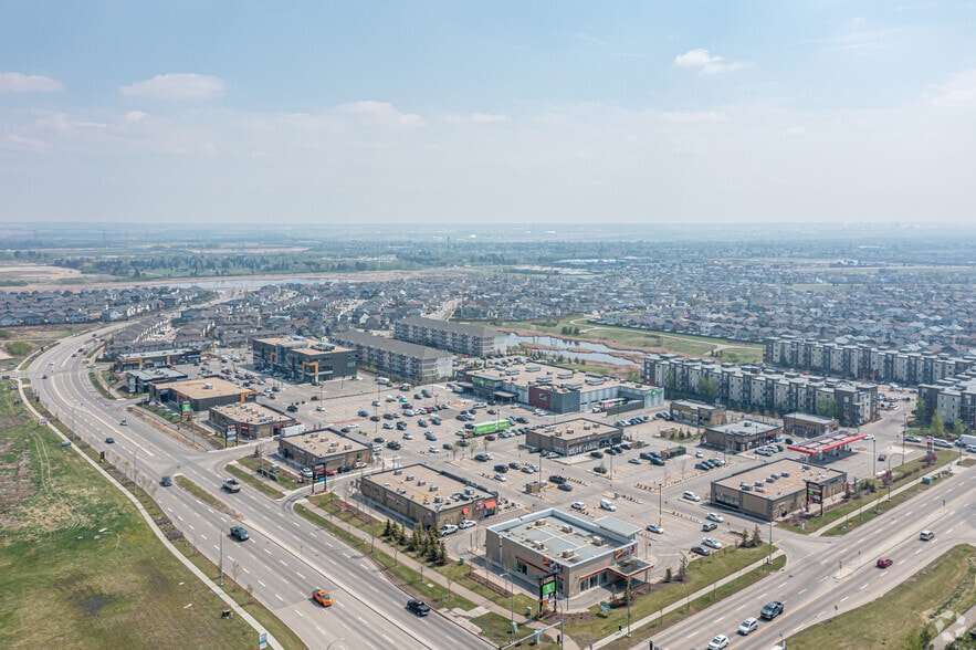 167 Ave NW, Edmonton, AB à louer - Aérien - Image 3 de 5