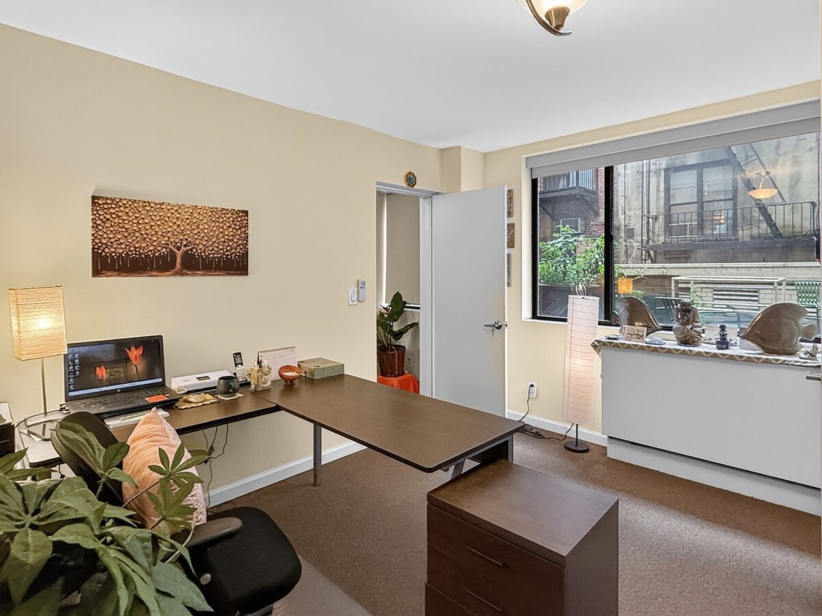 44 E 12th St, New York, NY 10003 - Unité Doctor Office - - Photo intérieure - Image 2 of 7