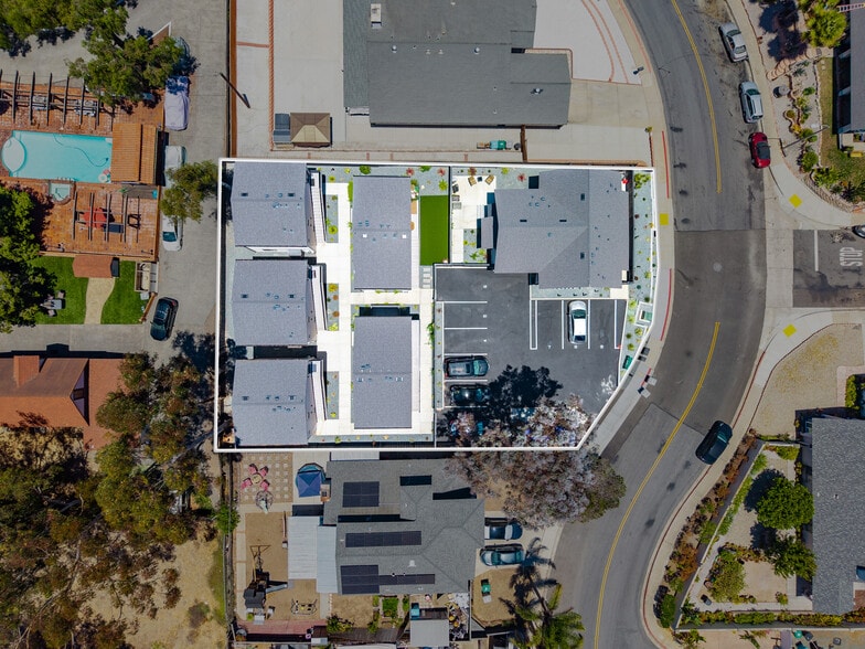 832 Desty St, San Diego, CA à vendre - Photo du bâtiment - Image 3 de 88