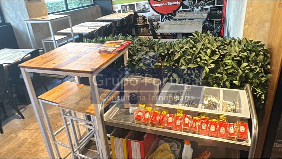 Retail in Madrid, Madrid for lease - Interior Photo - Image 3 of 5