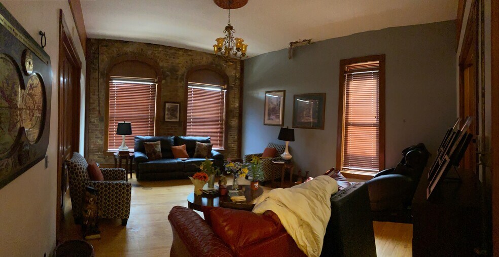 110 W Walnut St, Kokomo, IN à vendre - Photo intérieure - Image 3 de 20