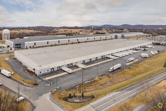 100 Capital Ln, Middletown, PA - AERIAL  map view