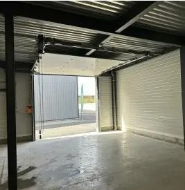 Flex in Vedène for lease - Interior Photo - Image 2 of 2