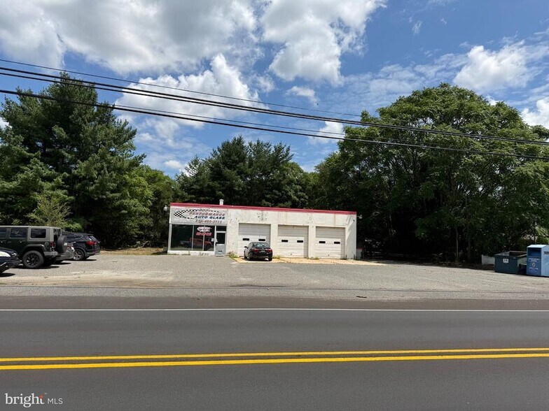 2481 N Delsea Dr, Vineland, NJ à vendre - Photo du bâtiment - Image 2 de 2