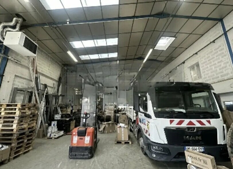 Bureau dans Chassieu à louer - Photo intérieure - Image 2 de 5