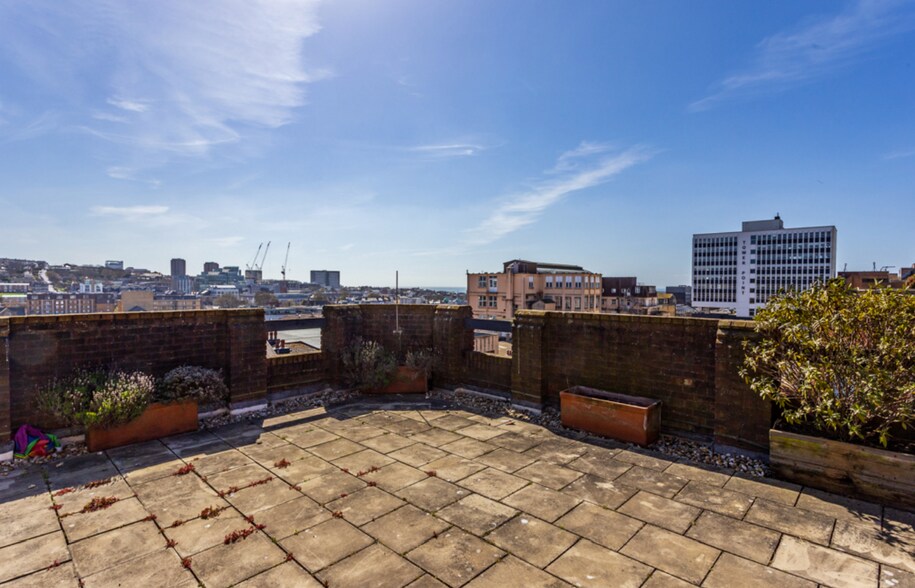 42-46 Frederick Pl, Brighton à louer - Photo du bâtiment - Image 3 de 3