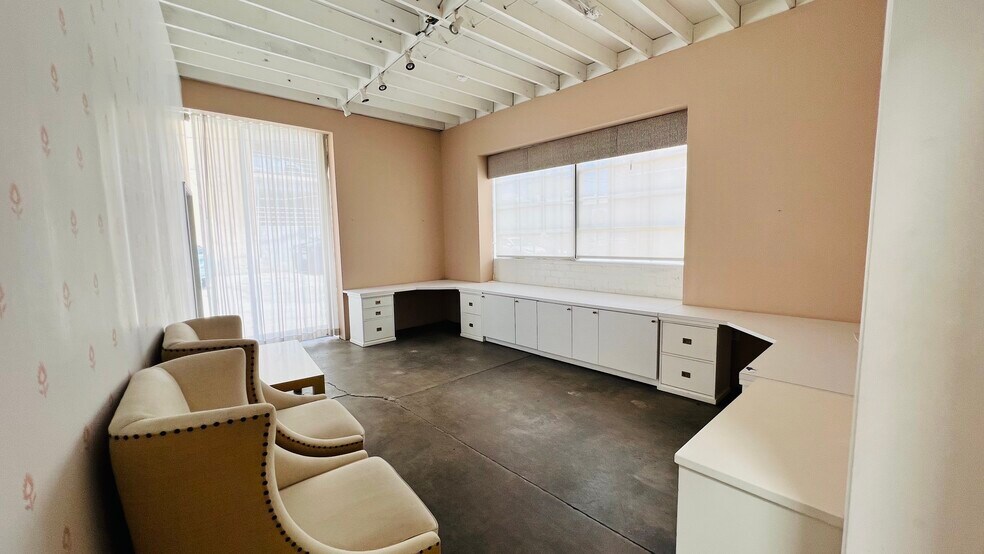 2028 Stoner Ave, Los Angeles, CA à louer - Photo intérieure - Image 3 de 25