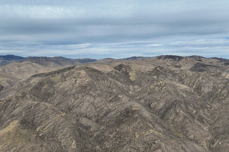 Joaquin Rocks Lookout Road, Coalinga, CA for sale - Primary Photo - Image 1 of 6