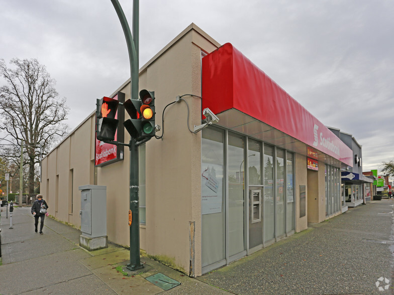 445 6th St, New Westminster, BC for lease - Primary Photo - Image 1 of 8