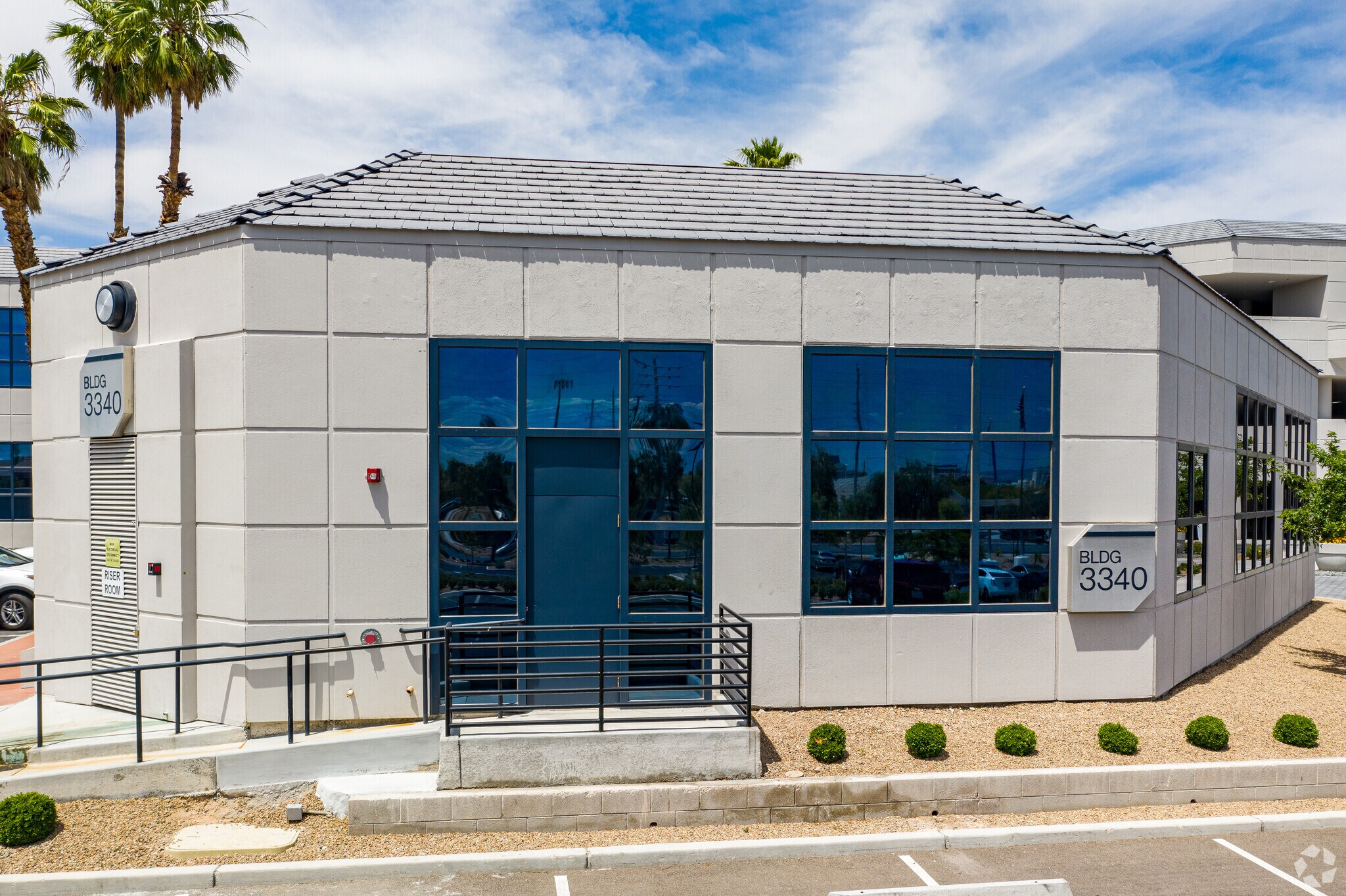 3340 W Sahara Ave, Las Vegas, NV à vendre Photo principale- Image 1 de 5