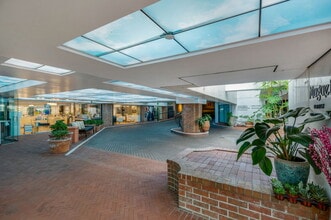 413-445 N Rodeo Dr, Beverly Hills, CA à louer Photo intérieure- Image 1 de 10