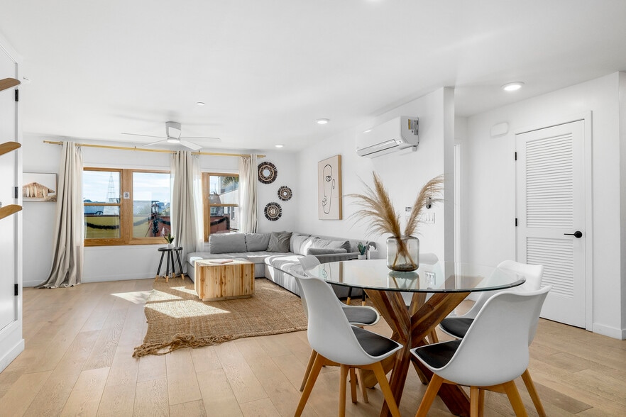 208-210 Capitola Ave, Capitola, CA for sale - Interior Photo - Image 2 of 46