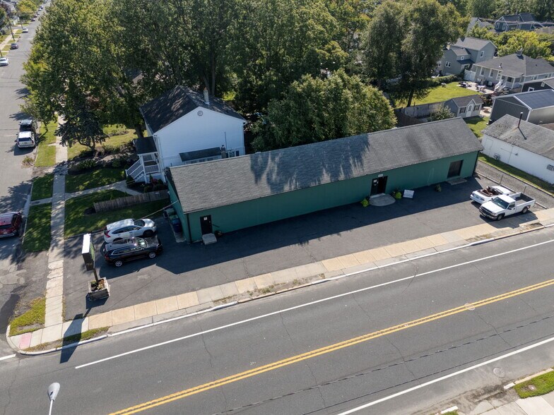 500 Rt-35 S, Neptune, NJ à vendre - Photo du bâtiment - Image 2 de 12