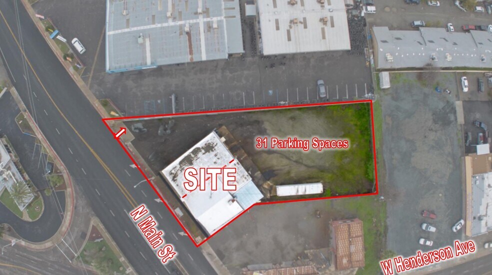 814 N Main St, Porterville, CA à louer - Photo du bâtiment - Image 3 de 10