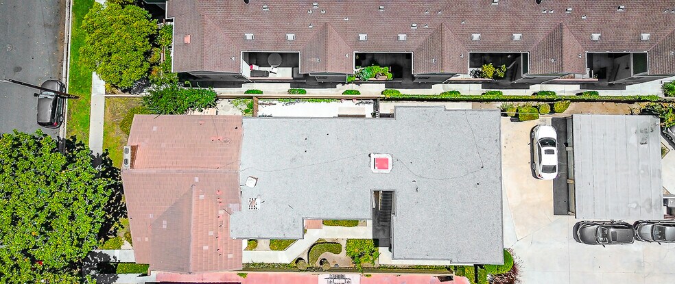 3712 Howard Ave, Los Alamitos, CA à vendre - Photo du bâtiment - Image 3 de 5