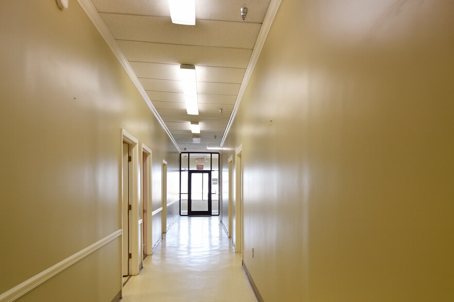 810 E Sunflower Rd, Cleveland, MS à louer - Photo du bâtiment - Image 2 de 27