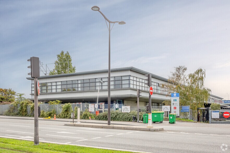 20 Boulevard Poniatowski, Paris à louer - Photo du bâtiment - Image 3 de 3