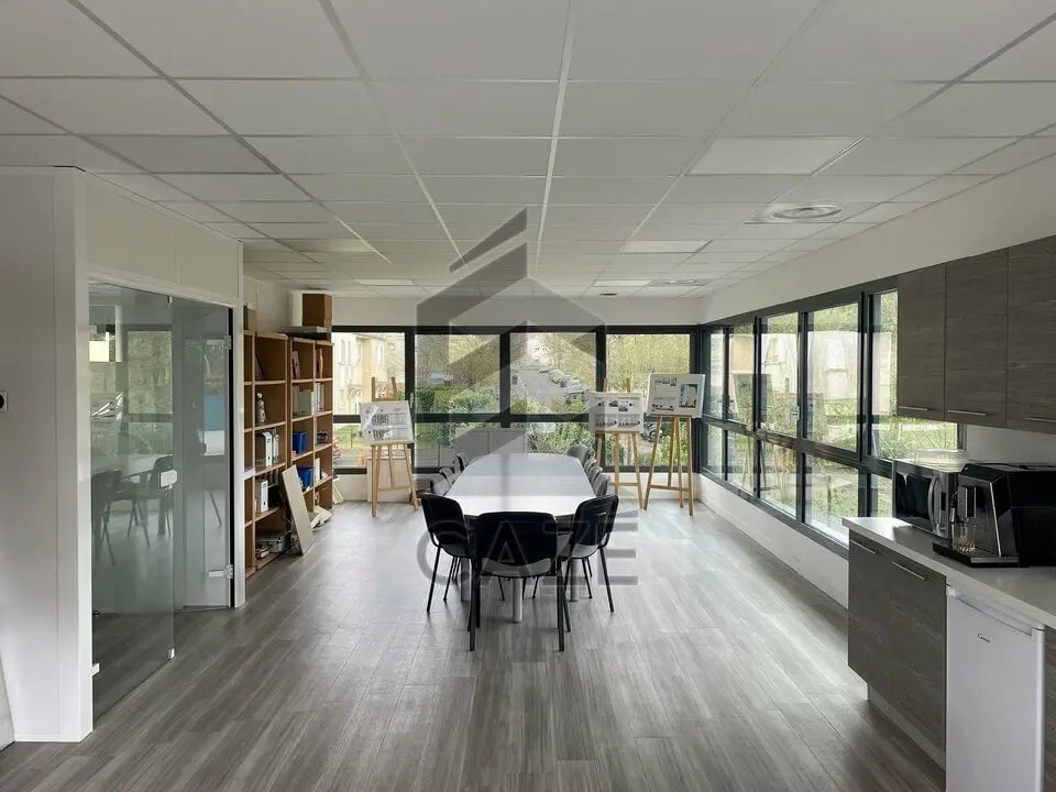 Office in Bruges for lease Interior Photo- Image 1 of 8