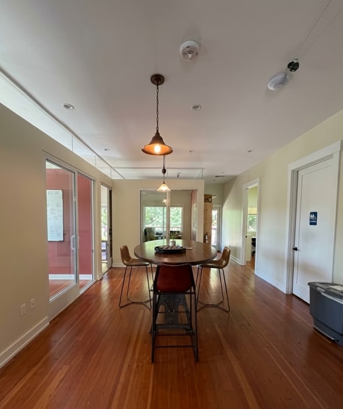 292 Red Hill Ave, San Anselmo, CA à louer - Photo intérieure - Image 2 de 8