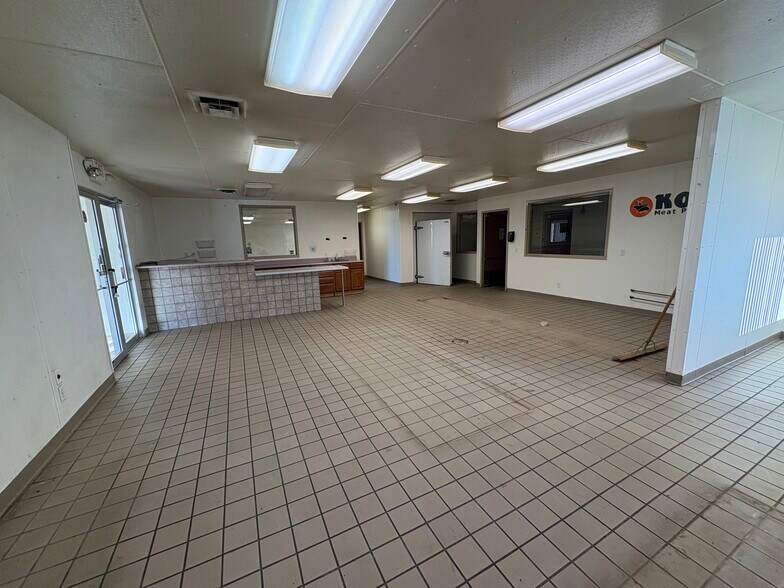 810 Deal St, Highland, IL à vendre - Photo du bâtiment - Image 2 de 24