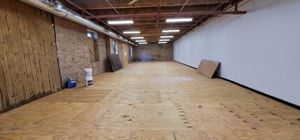 1100 W Cermak Rd, Chicago, IL for lease Interior Photo- Image 1 of 2