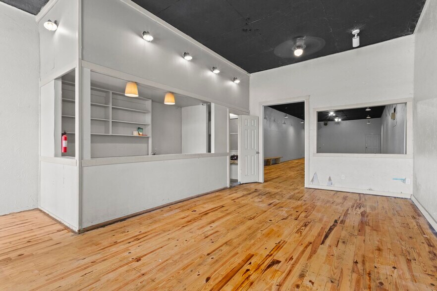 10117 Commerce St, Summerville, GA for sale - Lobby - Image 3 of 21