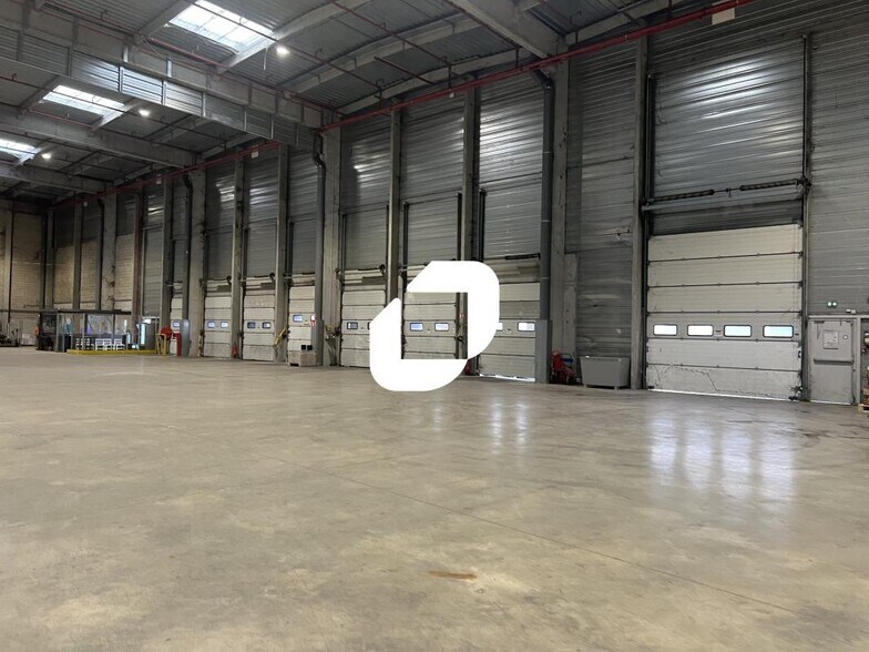 15 Boulevard De L'Europe, Combs-la-Ville for lease - Building Photo - Image 1 of 10