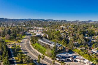 5959 Topanga Canyon Blvd, Woodland Hills, CA - AÉRIEN  Vue de la carte