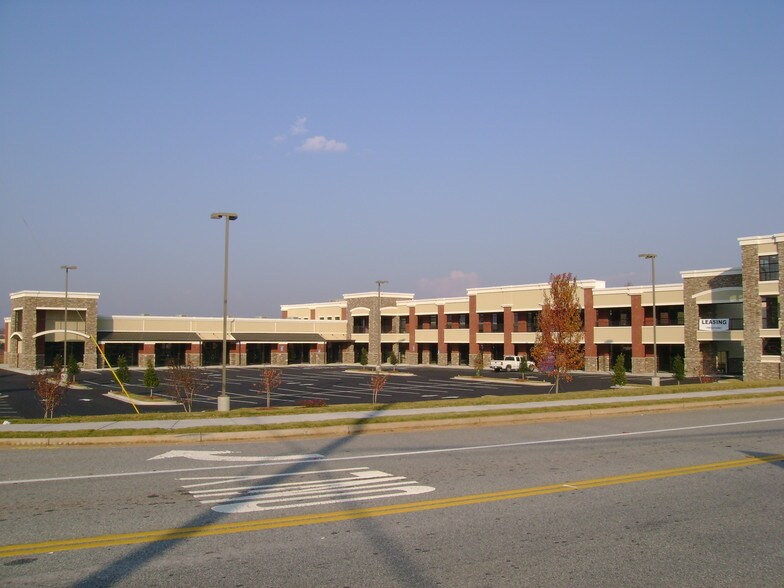 3153 Sugarloaf Pky SW, Lawrenceville, GA à louer - Photo du bâtiment - Image 2 de 8