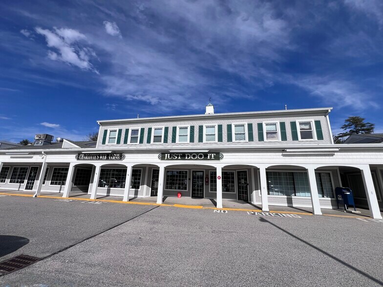 137 Epping Rd, Exeter, NH à louer - Photo du bâtiment - Image 2 de 6