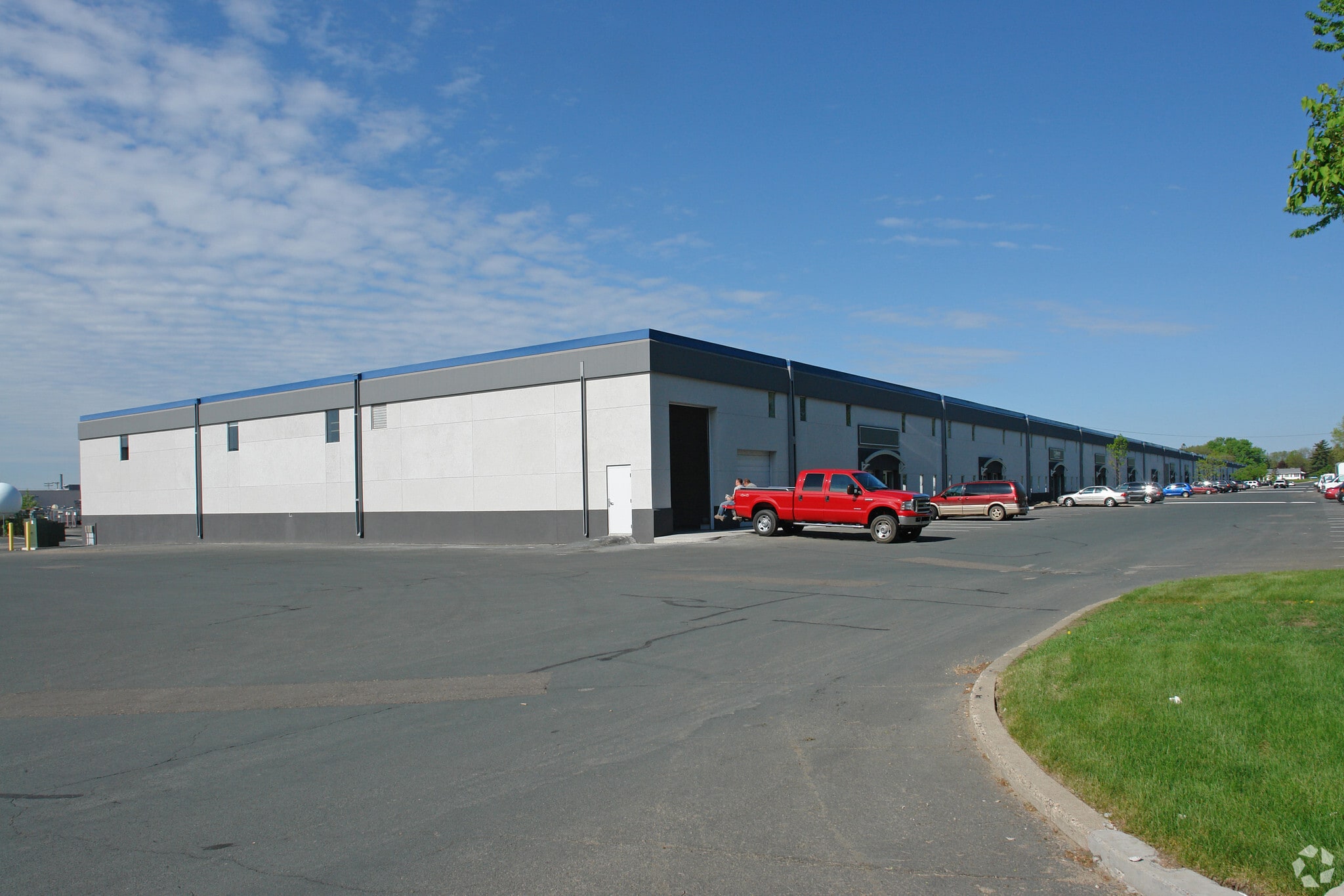 9201 Penn Ave S, Bloomington, MN for lease Primary Photo- Image 1 of 5