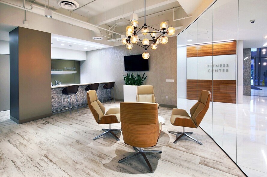 17304 Preston Rd, Dallas, TX à louer - Photo intérieure - Image 1 de 3