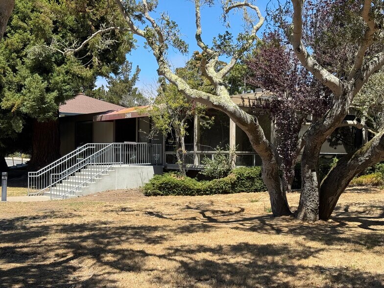 2801 Salinas Hwy, Monterey, CA à louer - Photo du bâtiment - Image 2 de 10