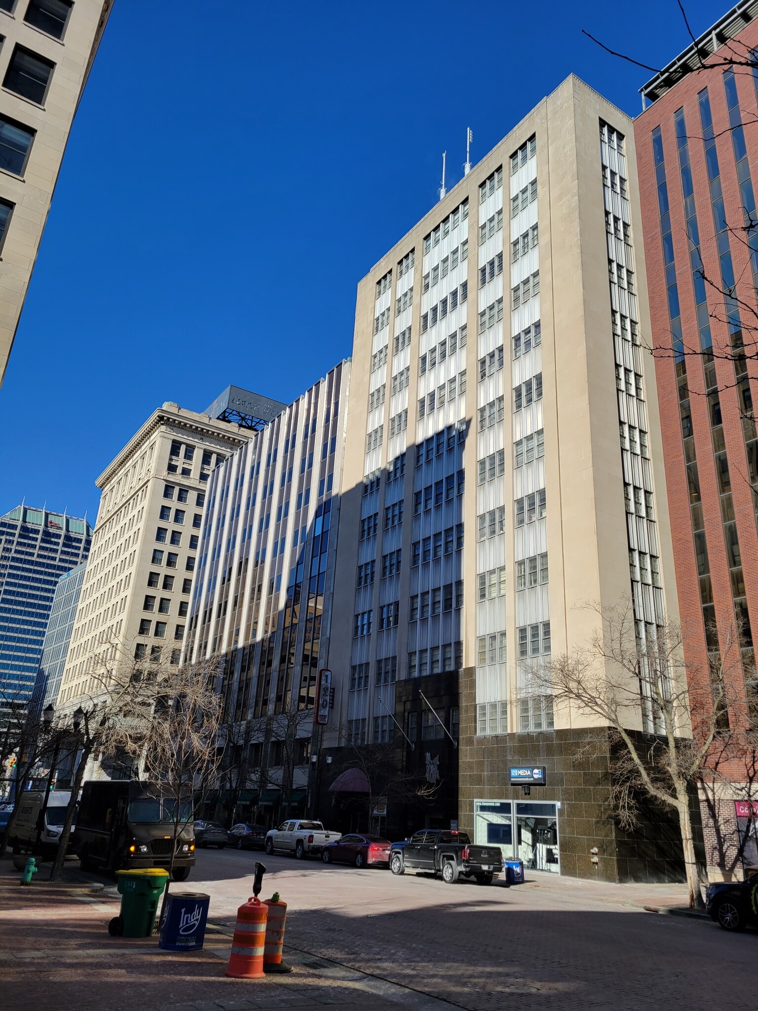 120 E Market St, Indianapolis, IN for lease Building Photo- Image 1 of 3