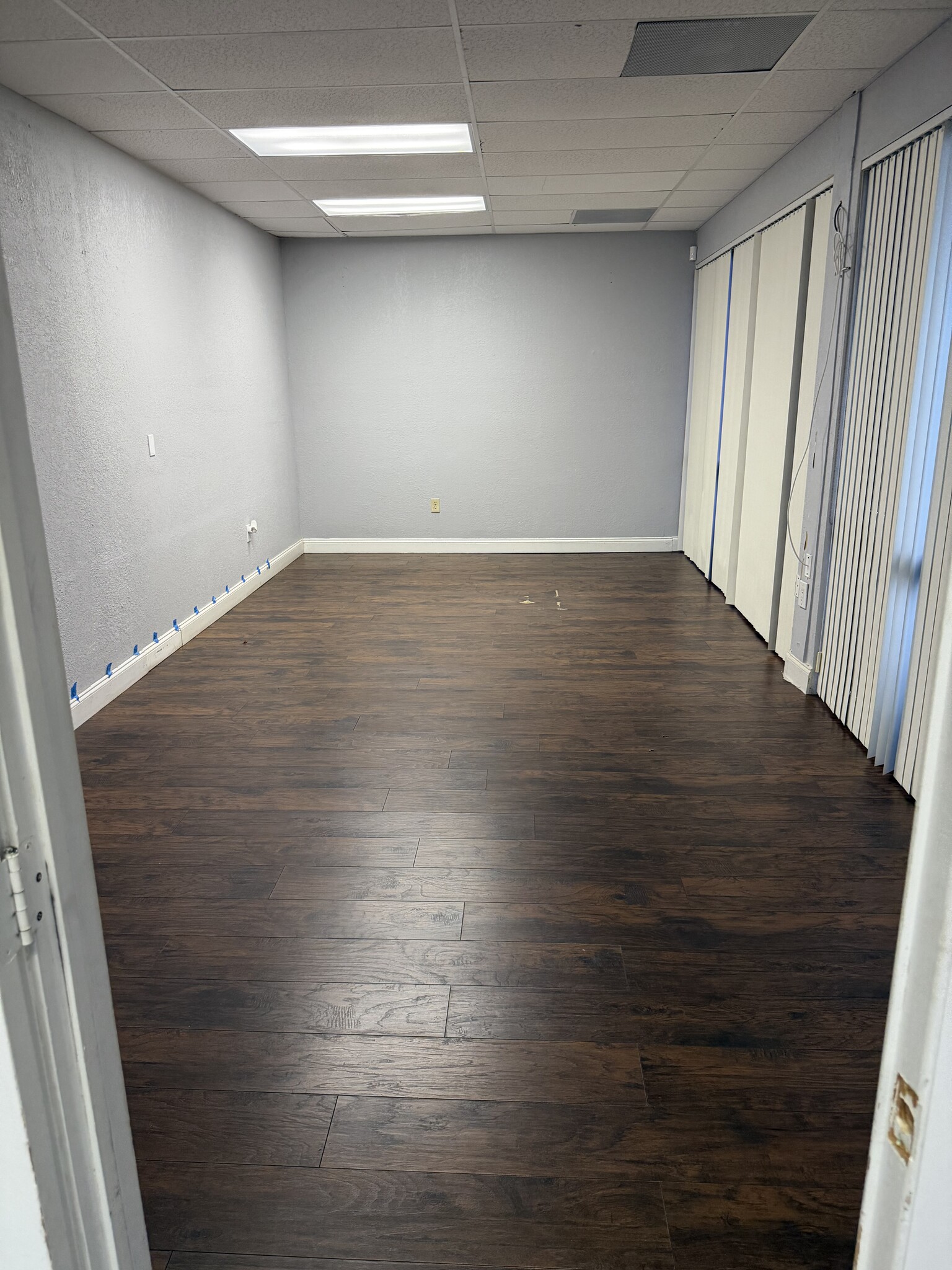 5400 S University Dr, Davie, FL for lease Interior Photo- Image 1 of 6