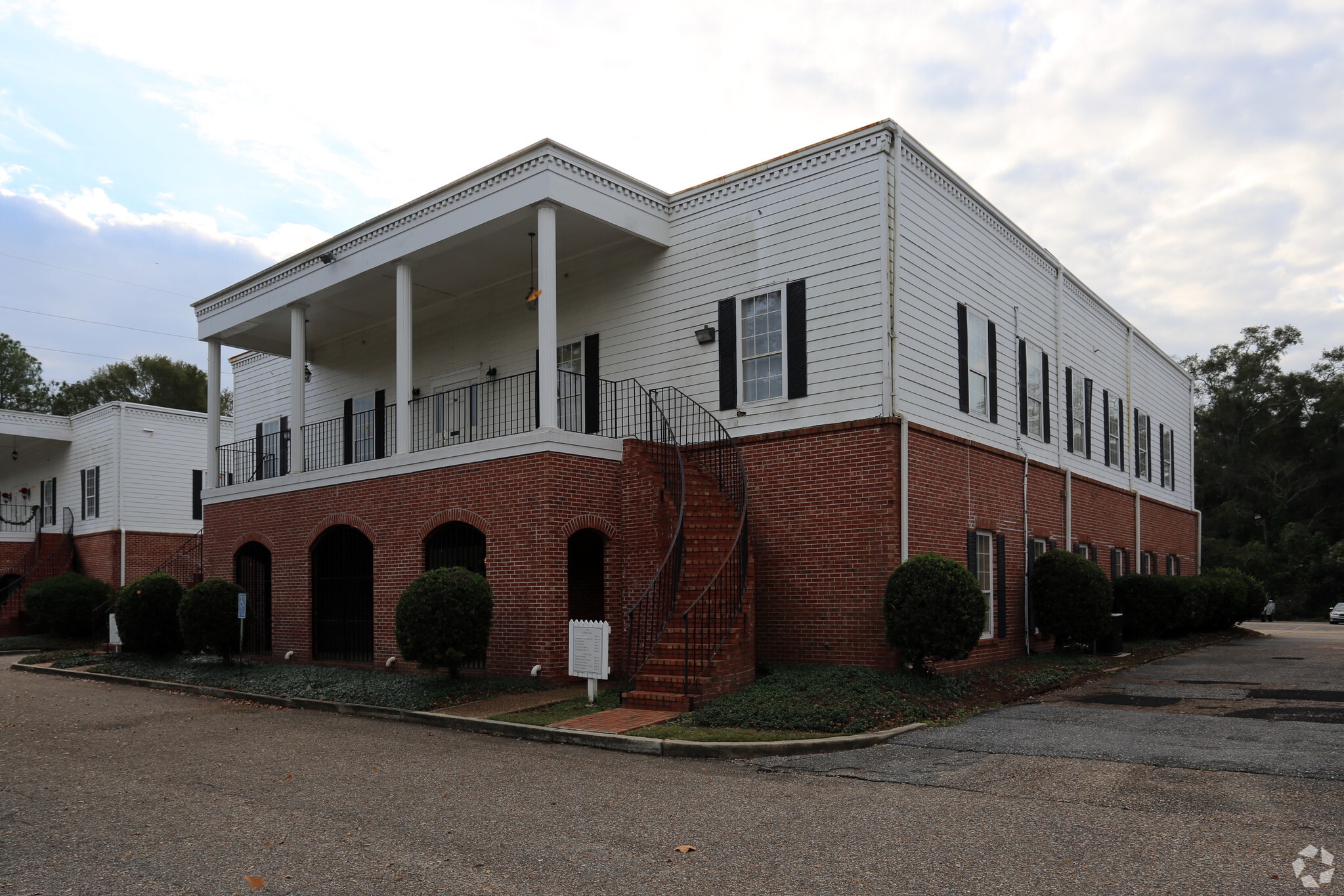 5905 Airport Blvd, Mobile, AL for lease Primary Photo- Image 1 of 14