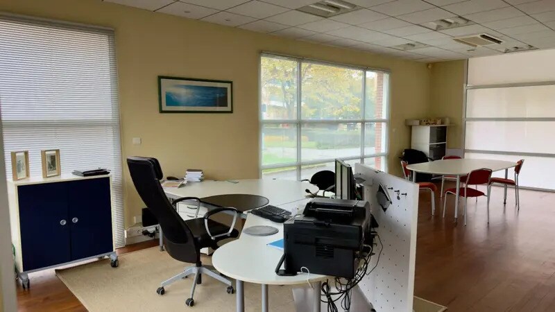 Office in Balma for lease - Interior Photo - Image 2 of 3