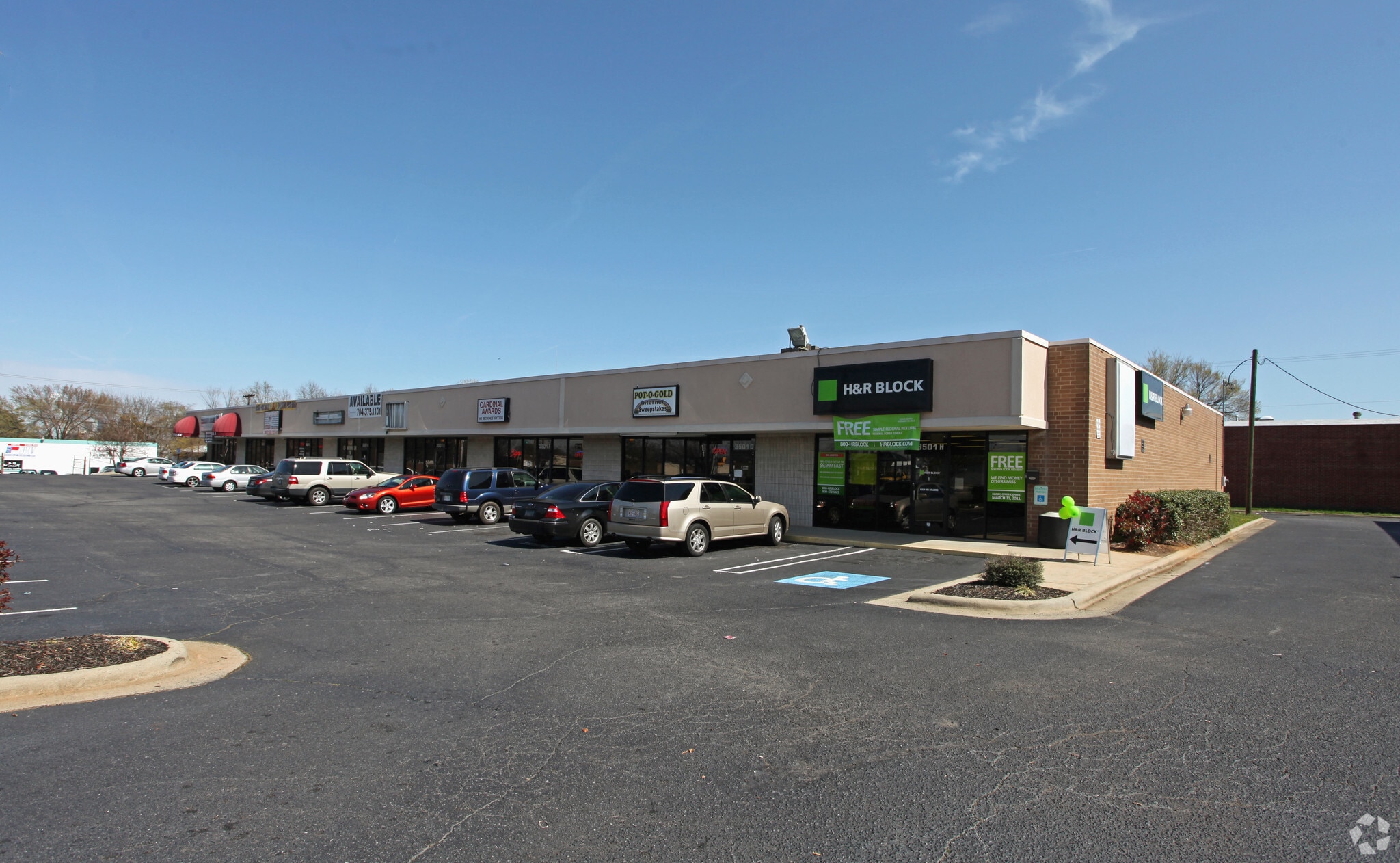 3501 S Tryon St, Charlotte, NC for lease Primary Photo- Image 1 of 6