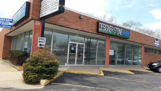 Plus de détails pour 4001-4007 Golf Rd, Skokie, IL - Commerce de détail à louer