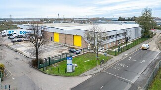 Plus de détails pour Rye Park Industrial Estate, Hoddesdon - Industriel à louer