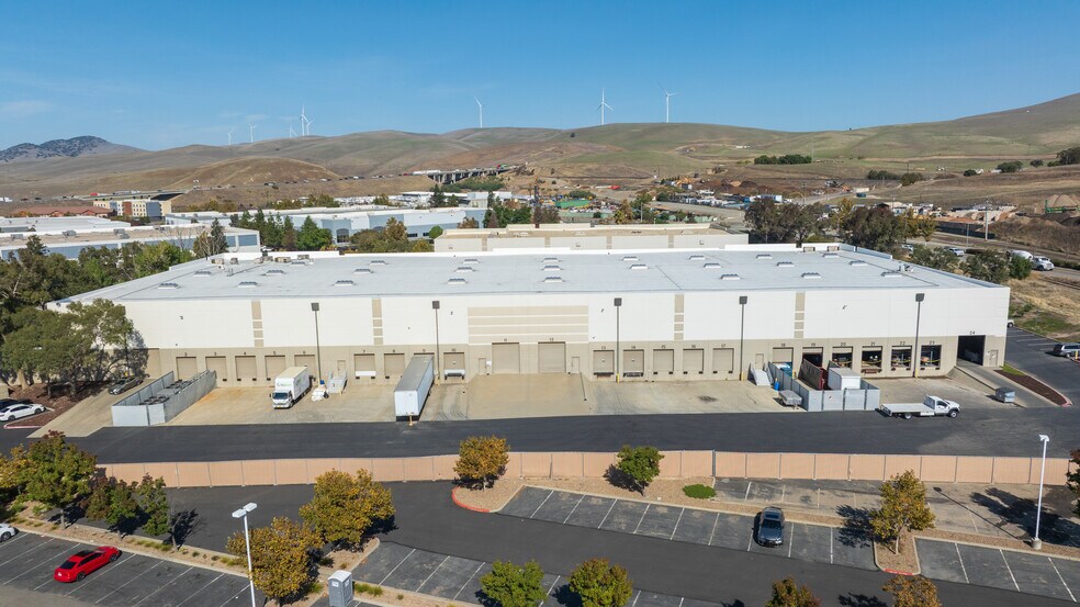 7701-7775 Las Positas Rd, Livermore, CA à louer - Photo du bâtiment - Image 3 de 4