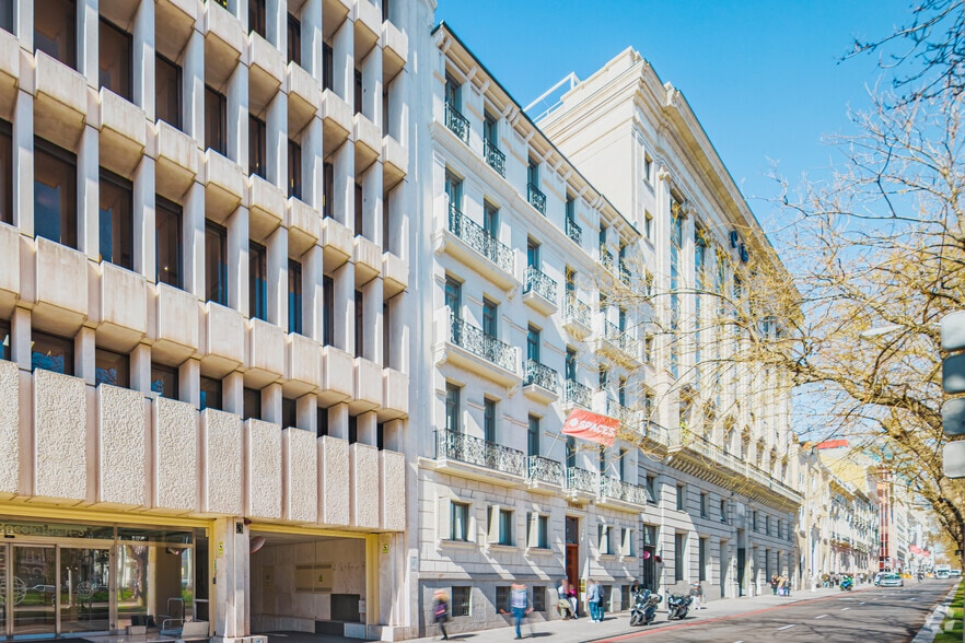 Calle de Recoletos, 5, Madrid, Madrid for lease - Building Photo - Image 2 of 3