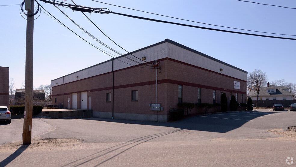 114 Minnesota Ave, Warwick, RI à louer - Photo du bâtiment - Image 3 de 3