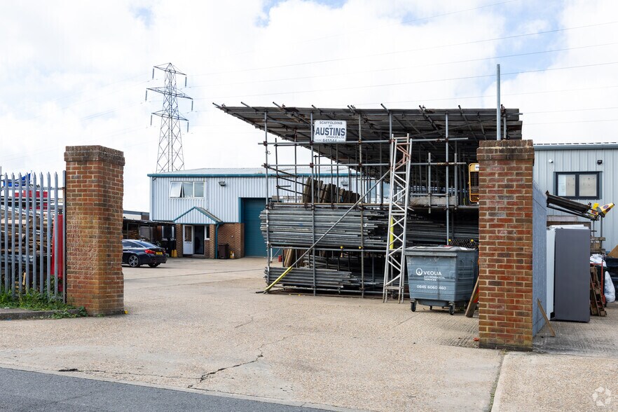 4 Hammonds Dr, Eastbourne à louer - Photo du bâtiment - Image 3 de 3