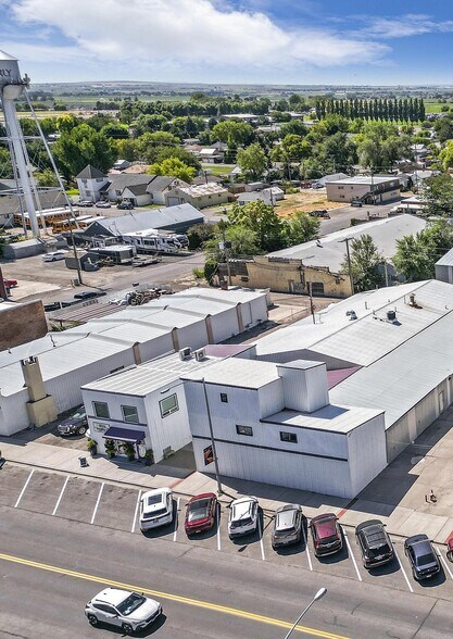 321 N Main St, Kimberly, ID à louer - Photo du bâtiment - Image 3 de 7