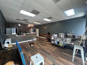 2410 Dekalb Medical Pky, Lithonia, GA for lease Interior Photo- Image 1 of 4