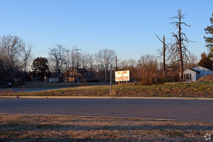 85 Old Medina Xing, Jackson, TN à vendre - Photo principale - Image 1 de 2